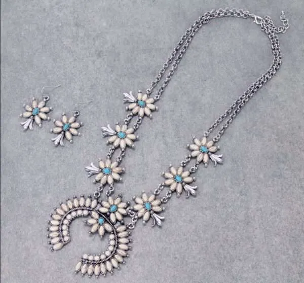 Squash Blossom Turquoise Necklace, Navajo Squash Blossom Necklace ,Squash Blossom Necklace Vintage, Turquoise Necklace